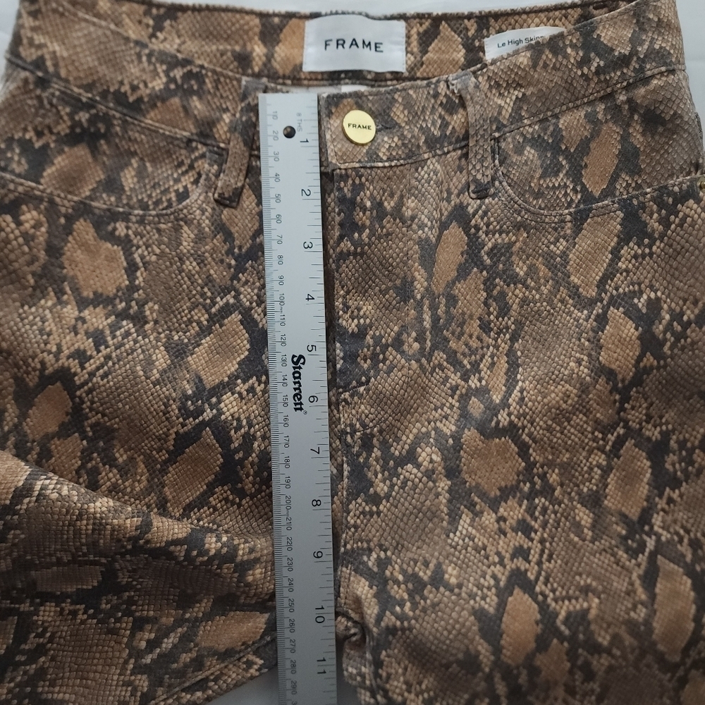 Frame Le High Skinny Crop Coated‎ Python Jeans - Picture 11 of 12